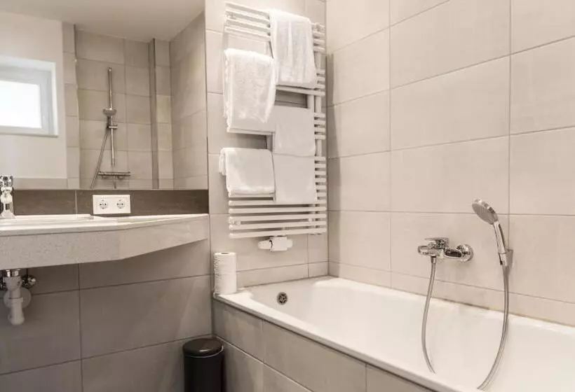 Superior-studio, Waldhotel Zum Bergsee Damme