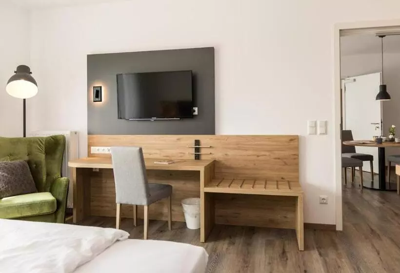 Huoneisto 1 Makuuhuone Terassi, Waldhotel Zum Bergsee Damme