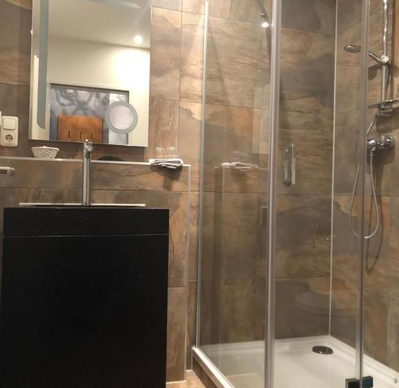 Номер Стандарт, Arthotel Restaurant Pfeffermühle