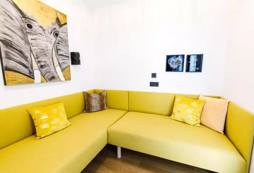 スタンダード4人部屋, Arthotel Restaurant Pfeffermühle