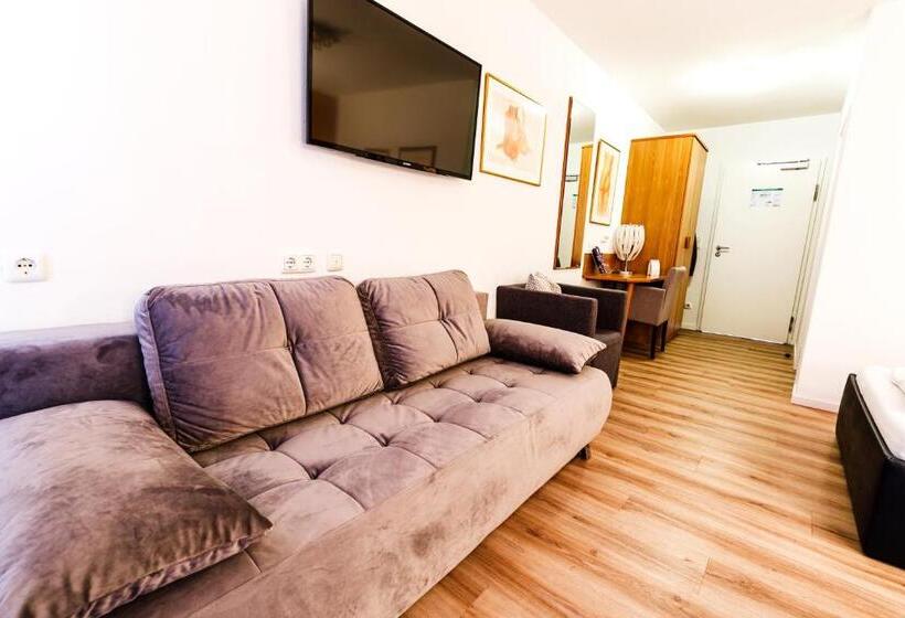 Номер Стандарт, Arthotel Restaurant Pfeffermühle