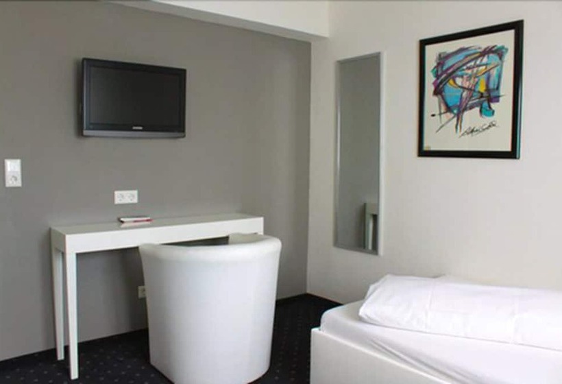 Номер Стандарт Индивидуальный, Arthotel Restaurant Pfeffermühle