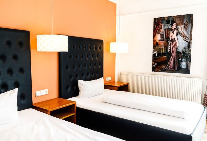 Номер Стандарт, Arthotel Restaurant Pfeffermühle