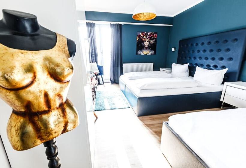 标准三人间, Arthotel Restaurant Pfeffermühle