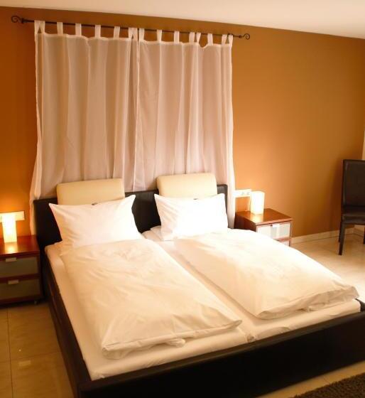 Номер Стандарт, Hof 19