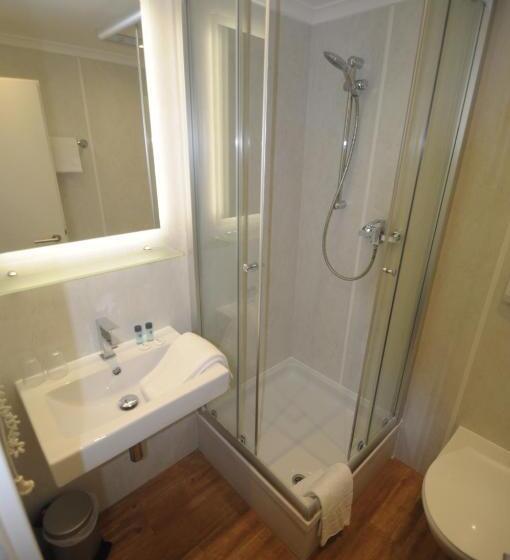 غرفة قياسية فردية, Deutsches Haus