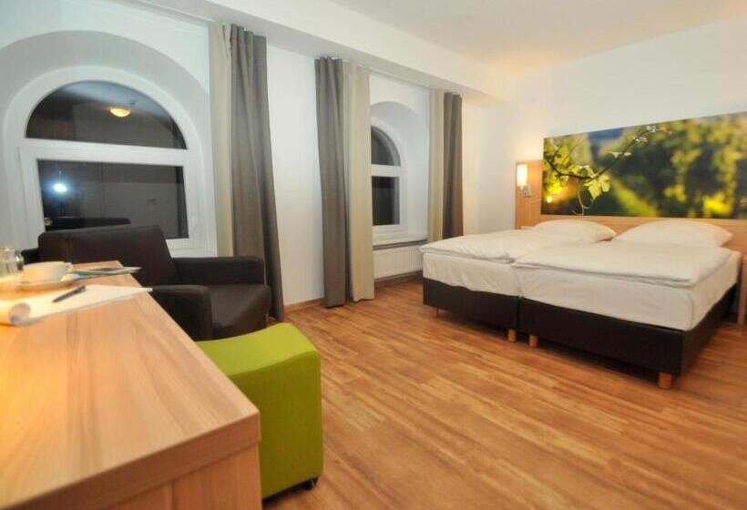 غرفة كومفورت, Deutsches Haus