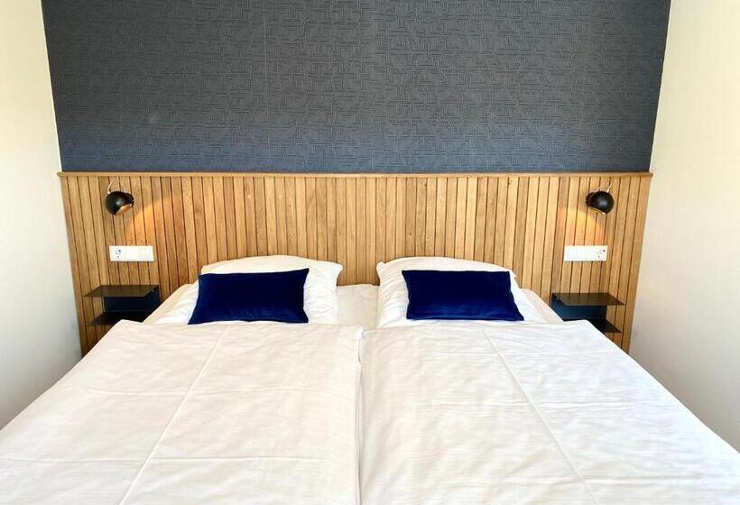 غرفة كومفورت, Deutsches Haus