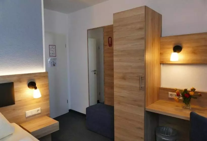 Quarto standard, Hasi S