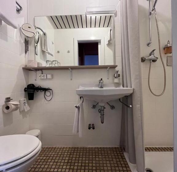Quarto Estandar com Sacada, Haus Am Wald