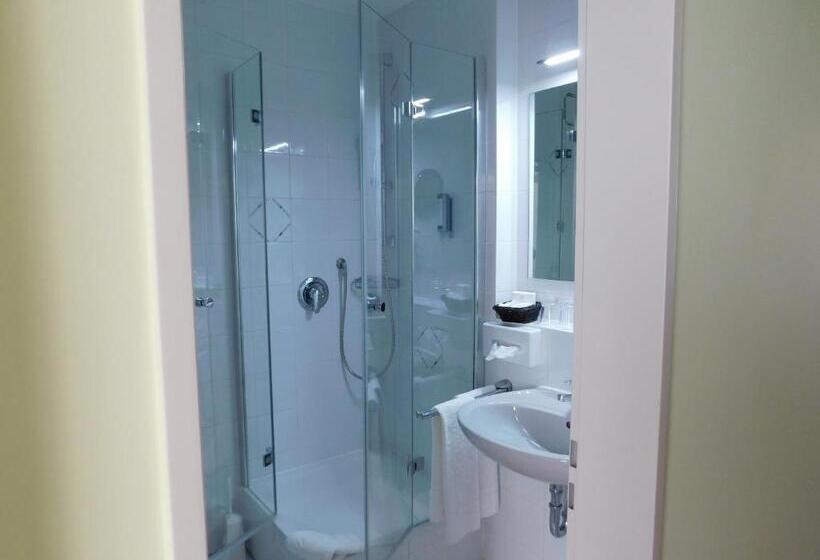 스위트, Konradp Holzkirchen