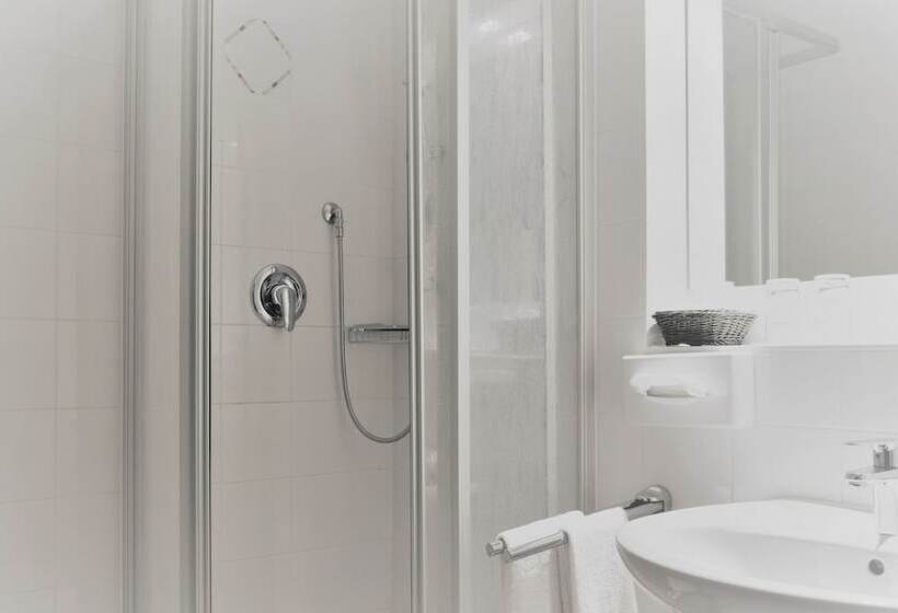 스위트, Konradp Holzkirchen