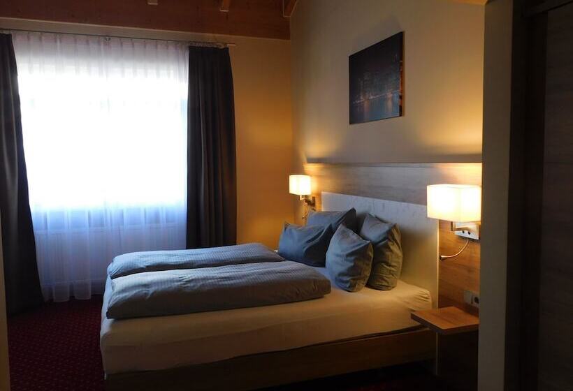 스위트, Konradp Holzkirchen