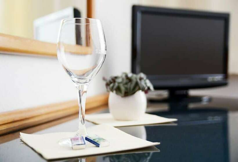 スタンダードシングルルーム, Stadthotel Freilassing