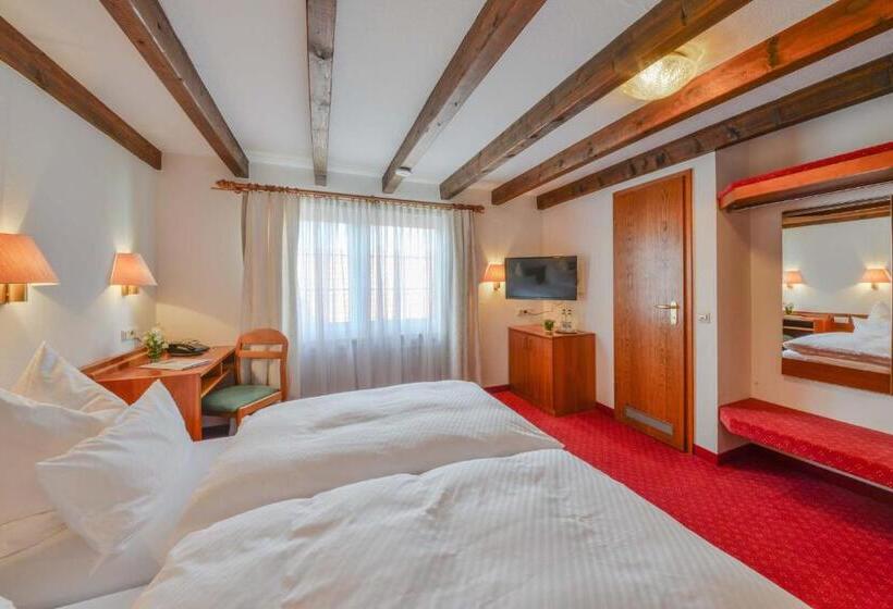 スタンダードルーム, Mayers Waldhorn   Zwischen Reutlingen Und Tübingen