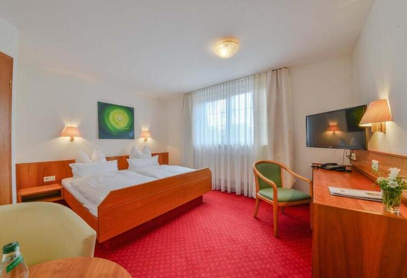 コンフォートルーム, Mayers Waldhorn   Zwischen Reutlingen Und Tübingen