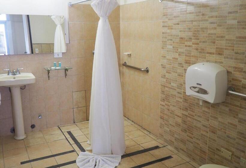 Номер Стандарт Адаптированный для Инвалидов, Nuevo Maragato Hotel & Hostel