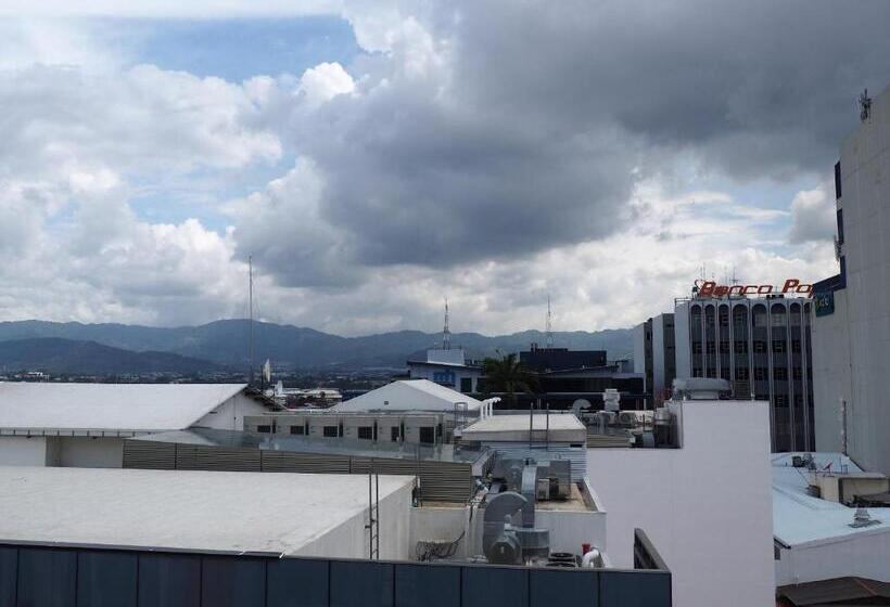 Номер Стандарт с Балконом, Nuevo Maragato Hotel & Hostel