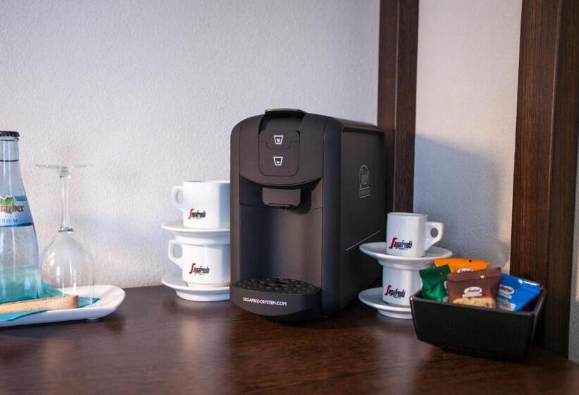 Номер Deluxe, Ochsen