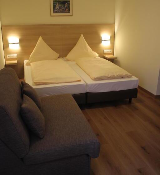 스탠다드 룸, Restaurant Stern