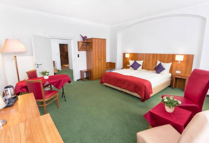 غرفة كومفورت, Weierich