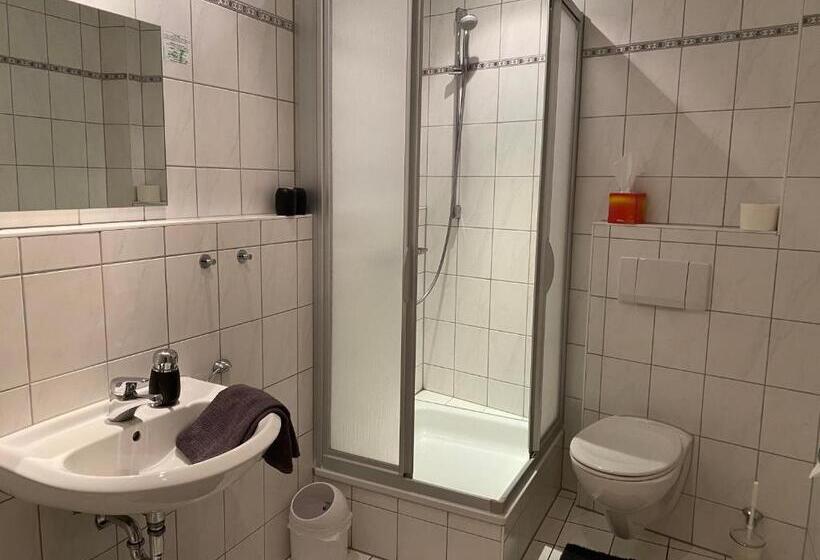 스위트, Weinstube Am Markt