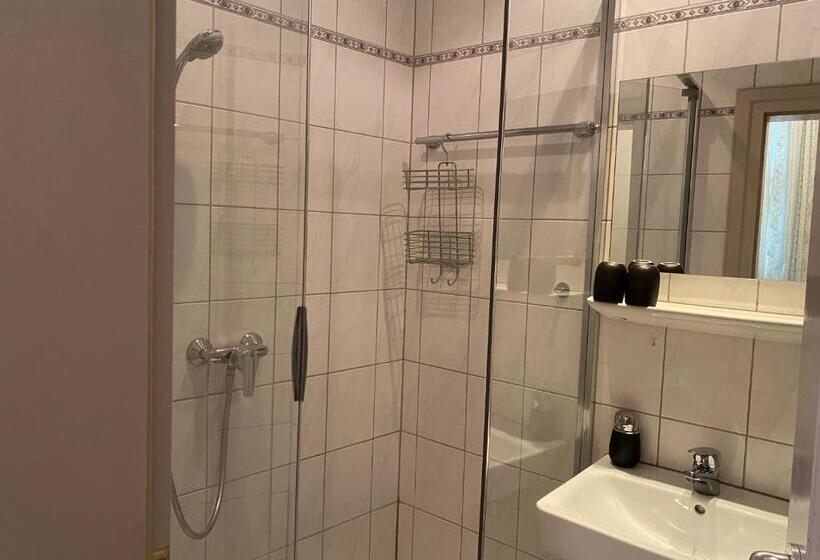 스위트, Weinstube Am Markt