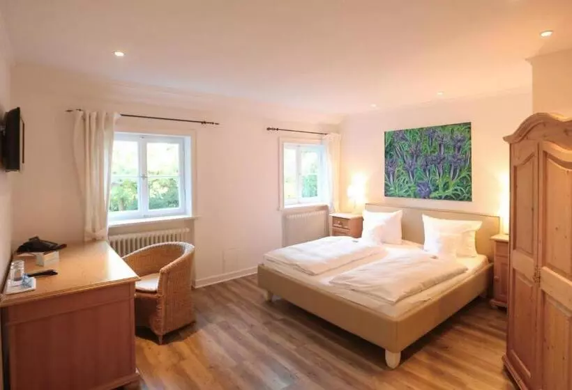 Economy-huone, Landhaus Am See