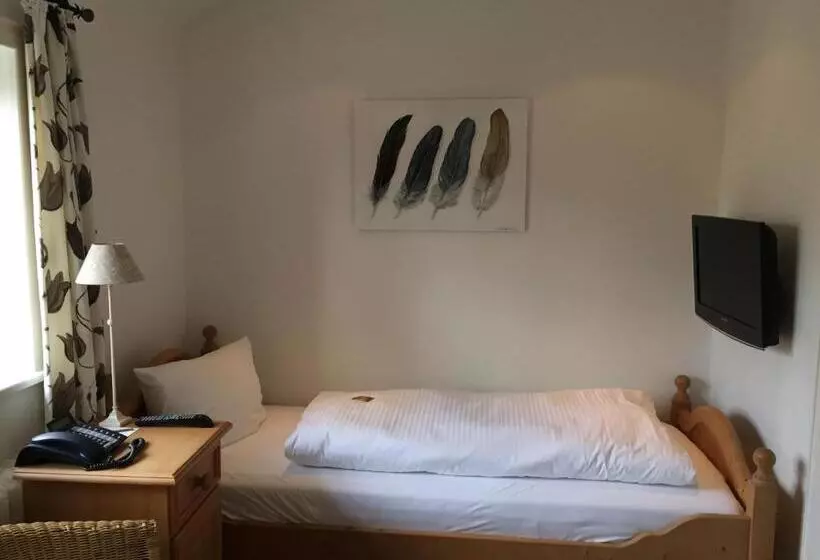 Economy Yhden Hengen Huone, Landhaus Am See
