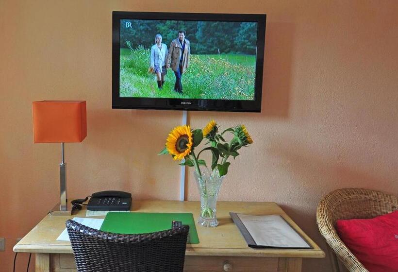 Номер Стандарт, Landhotel Schloss Buttenheim