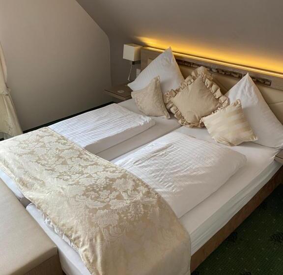 コンフォートトリプルルーム, Landhotel Traube