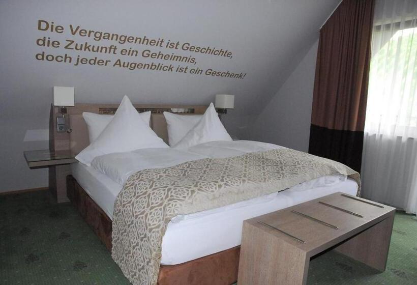 バルコニー付きスタンダードルーム, Landhotel Traube