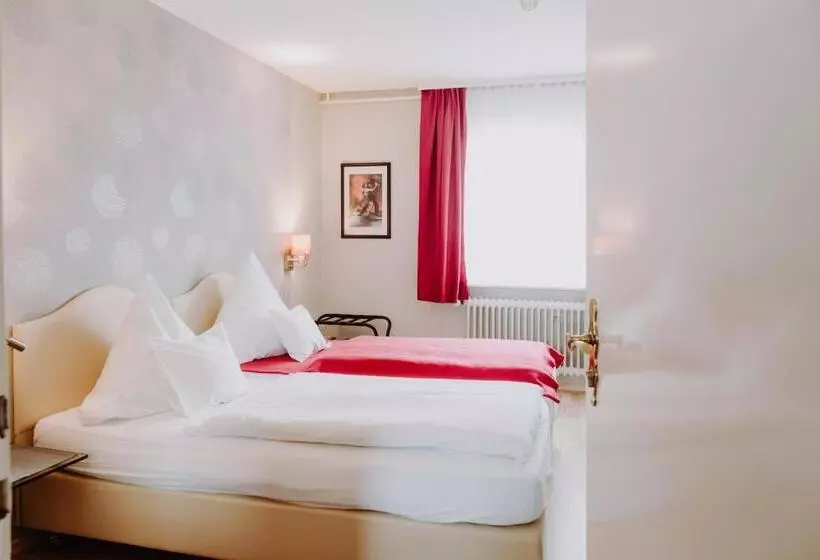 Economy Yhden Hengen Huone, Moorbadstuben