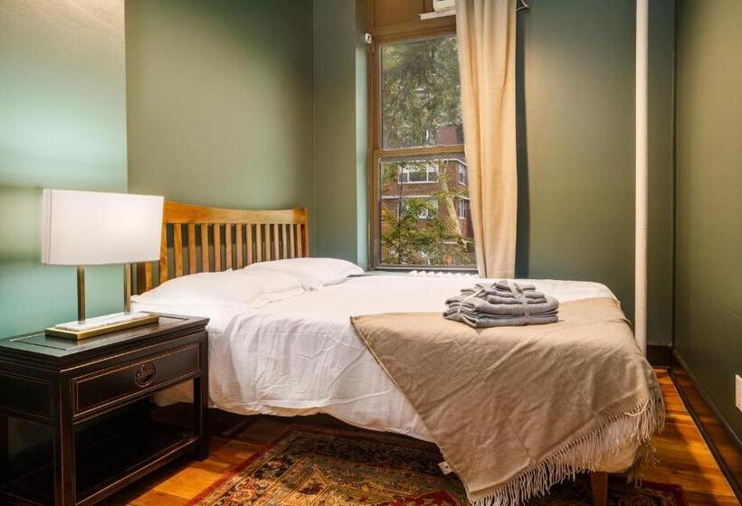 اتاق استاندارد با سرویس بهداشتی مشترک, Lamartine Chelsea