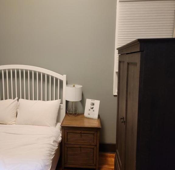 اتاق استاندارد یک نفره, Lamartine Chelsea