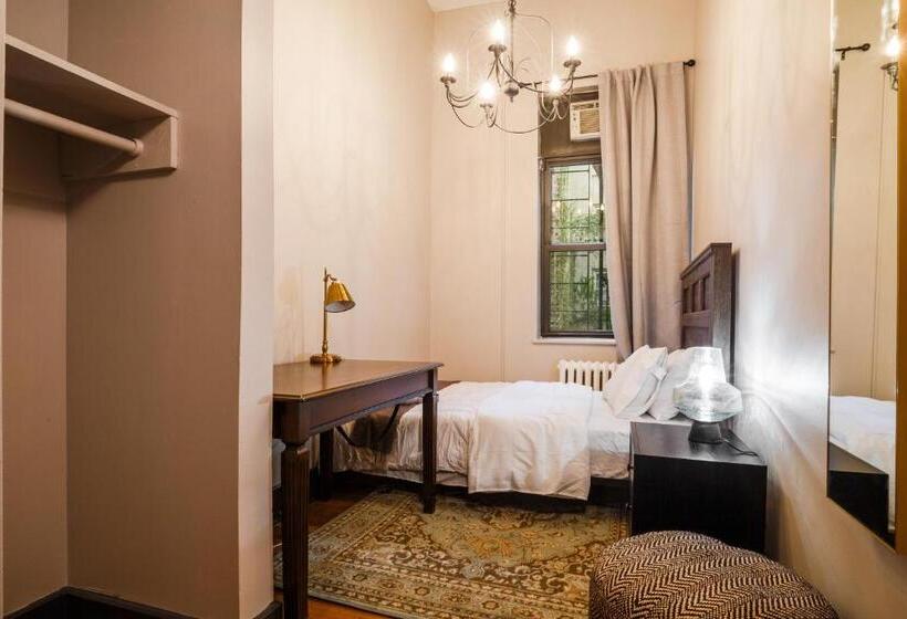 اتاق استاندارد با سرویس بهداشتی مشترک, Lamartine Chelsea