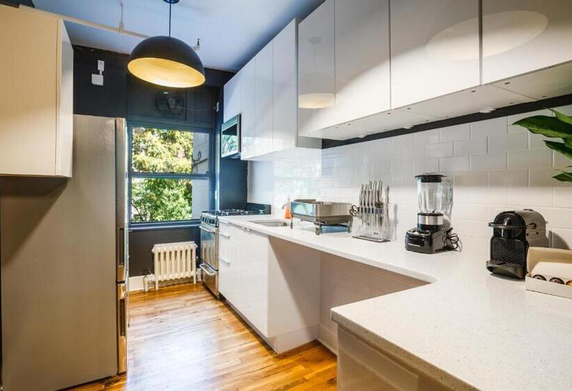 اتاق استاندارد یک تخته با سرویس بهداشتی مشترک, Lamartine Chelsea