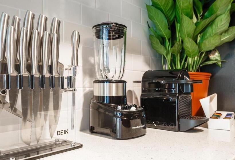 اتاق استاندارد با سرویس بهداشتی مشترک, Lamartine Chelsea