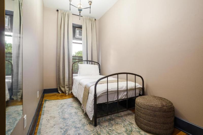 اتاق استاندارد یک نفره, Lamartine Chelsea