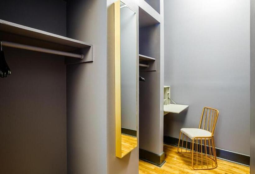 اتاق استاندارد با سرویس بهداشتی مشترک, Lamartine Chelsea