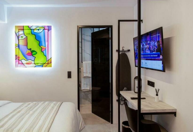 Номер Economy Внутренний, Central Boutique Hotel By Naoussa Hills Adults Only