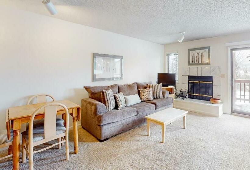 חדר סטודיו סטנדרד, Timber Run Vista 2