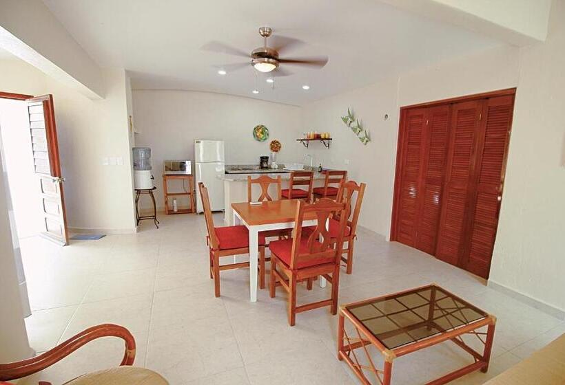 جناح مطلّ علي حمام السباحة, Cabañas Puerto Morelos
