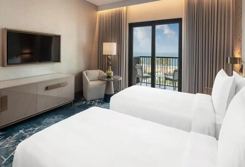 اتاق لوکس با چشم‌انداز دریا, Palace Beach Resort Fujairah