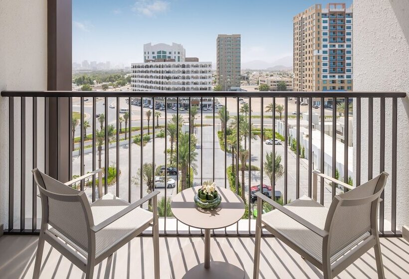 اتاق لوکس با چشمانداز شهر, Palace Beach Resort Fujairah