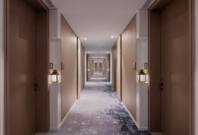 اتاق لوکس با چشمانداز دریا, Palace Beach Resort Fujairah