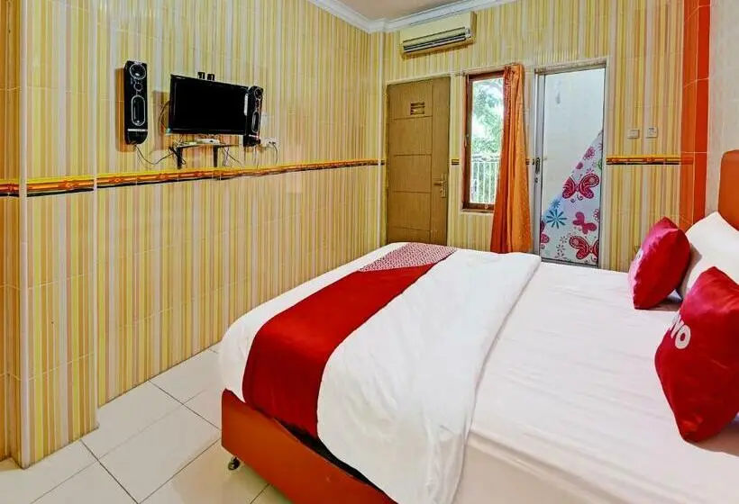 デラックスルーム, Collection O 91489 Hotel Tanjung Permata