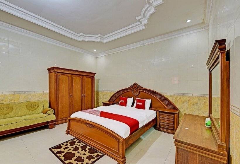 Номер Deluxe, Collection O 91489 Hotel Tanjung Permata