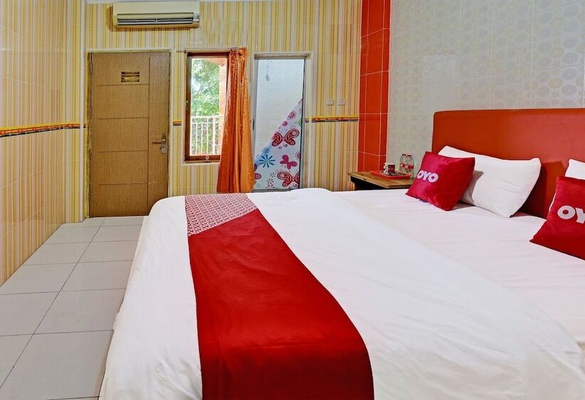 Номер Deluxe, Collection O 91489 Hotel Tanjung Permata