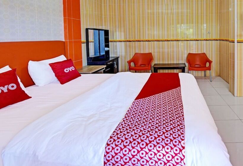 Номер Deluxe, Collection O 91489 Hotel Tanjung Permata